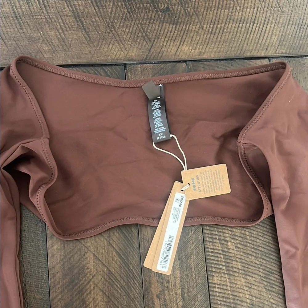 SKIMS Sculpting Swim Long Sleeve Shurg